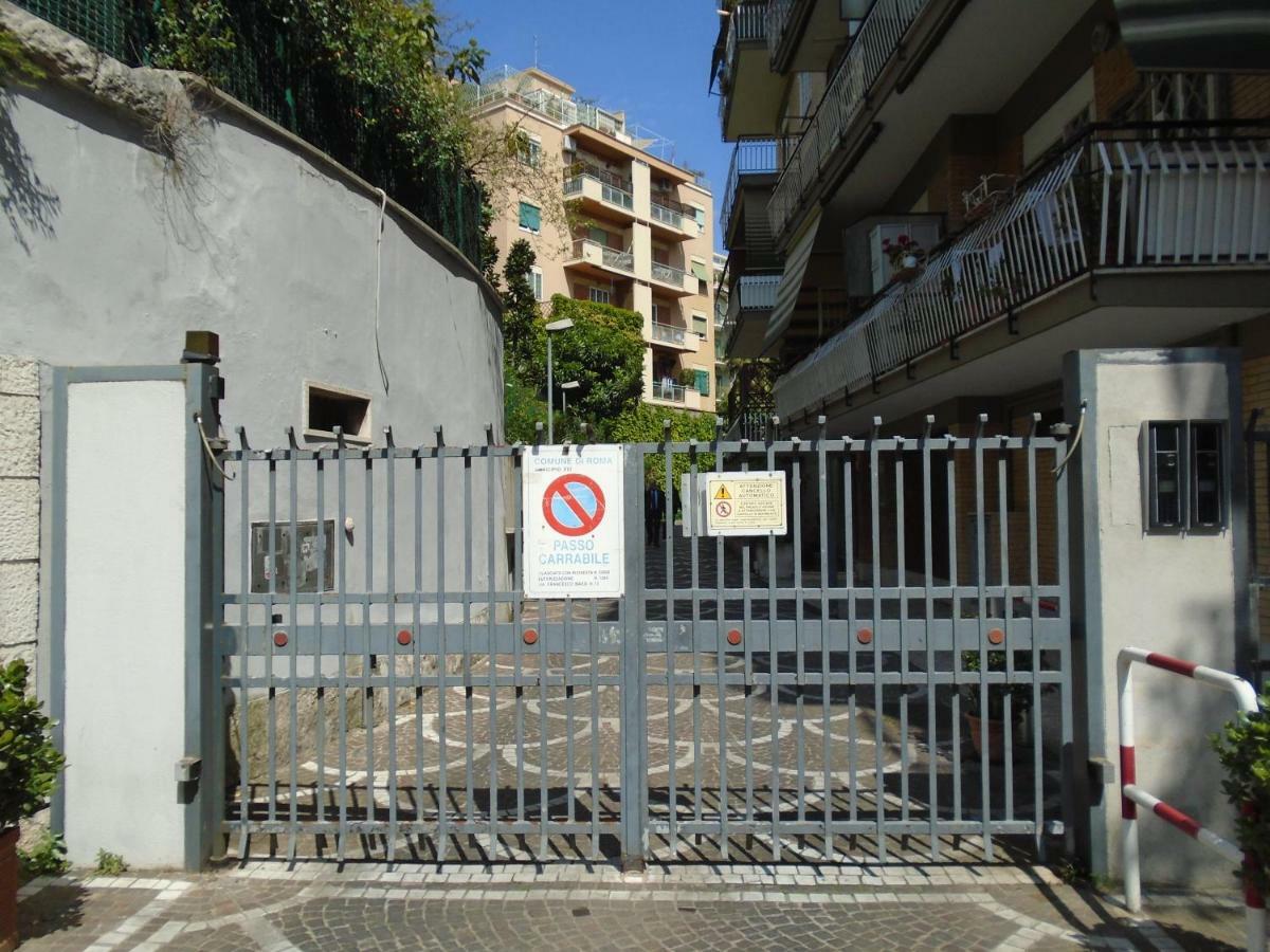 La Tana Di Sofia Hotel Rome Buitenkant foto